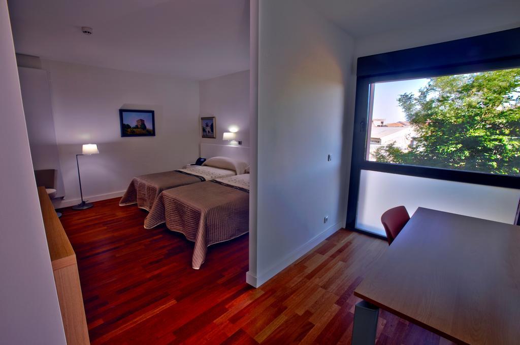Posada San Juan De La Cruz Fontiveros Phòng bức ảnh